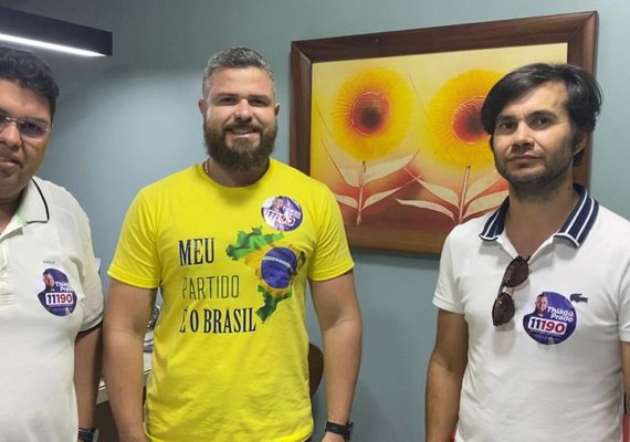 Em Arapiraca, Delegado Thiago Prado recebe apoio de empresários locais