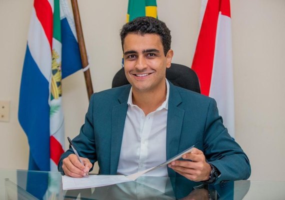 JHC deve criar até quatro novas secretarias na prefeitura de Maceió