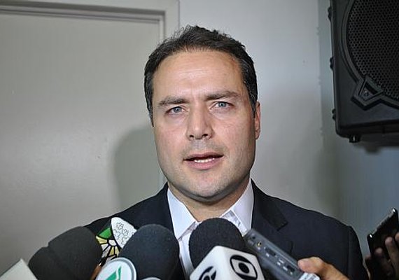 Renan Filho promove novas mudanças no primeiro escalão