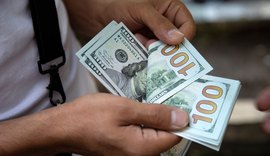 Dólar tem maior queda em três semanas e fecha abaixo de R$ 5,40