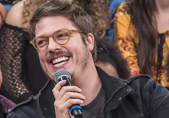 Fábio Porchat elogia as praias de Alagoas e dispara: 'Bate de frente com Maldivas'