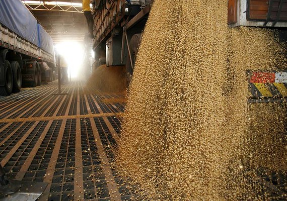 Nova fronteira agrícola enfrenta dificuldades no escoamento da produção