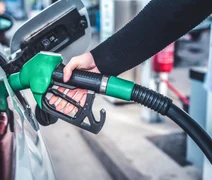 Gasolina deve ficar R$ 0,34 mais cara a partir de sábado com volta de impostos