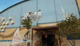 Homem é preso com arma, drogas e comprimidos no bairro do Jaraguá