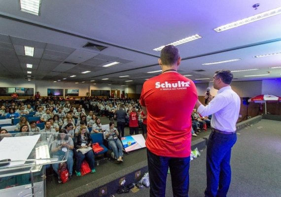 Alagoas recebe maior convenção para operadores de turismo já promovida no Estado