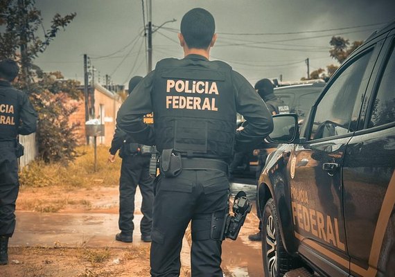 Dois homens são presos por crimes de estupro durante operação