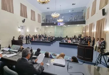 MDB e federação crescem e dois partidos ficam sem representação na ALE