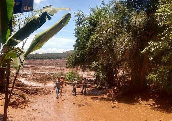 Equipes ainda buscam 160 desaparecidos em Brumadinho