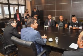 Prefeito se reúne com presidente do TJ/AL e representantes do Pinheiro