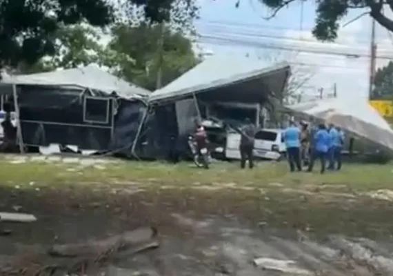 Caminhão desgovernado invade calçada e atinge escola próxima à Ufal