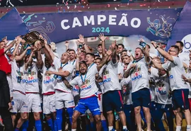 Fortaleza supera CRB nos pênaltis e conquista Copa do Nordeste