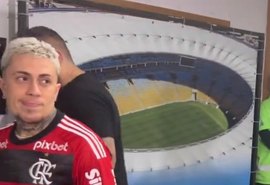VÍDEO: jogador do São Paulo é zombado por MC Daniel após derrota tricolor