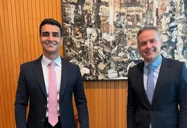 O que significam as conversas quase secretas entre Renan Filho e JHC?