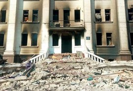 Ataque a teatro em Mariupol pode ter matado 300 pessoas