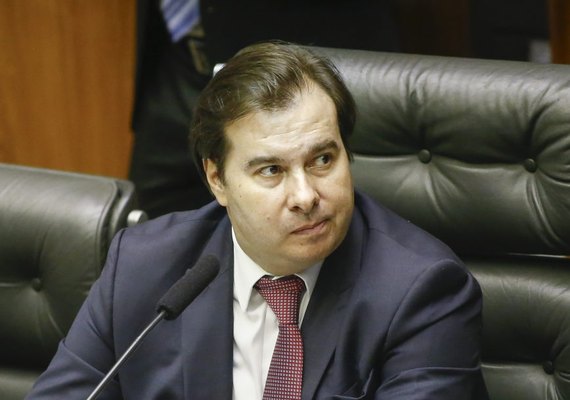 Maia defende decisão conjunta sobre prorrogação de auxílio emergencial e pede posição do governo