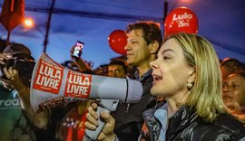 PT anuncia ações contra Bolsonaro por apologia ao crime e à violência