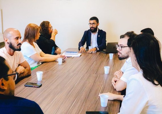 OAB aciona Sesau após alta de 500% em hormônios para a comunidade LGBTQIA+