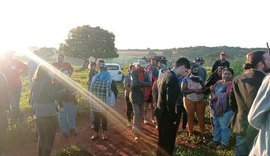 Mulheres do Movimento sem Terra ocupam fazenda em Goiás