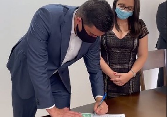 Rui Palmeira bate martelo e oficializa filiação ao Podemos