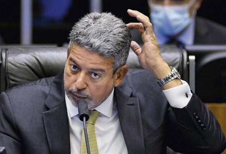 Mobilização de mulheres e noticiário adverso desgastam imagem de Arthur Lira na reta final