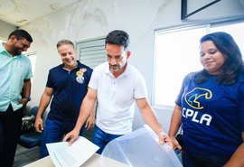 Paulo assina compromisso para manter Programa do Leite em Alagoas