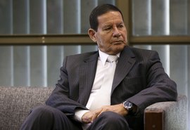 Mourão diz que vai aumentar o tempo de serviço de militares para a aposentadoria