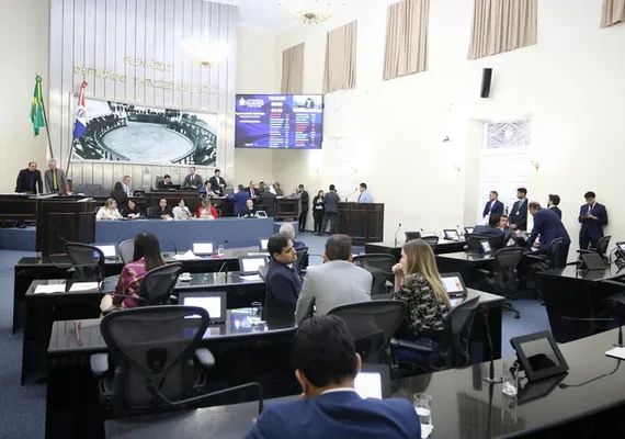 Risco de perda de cadeiras de Alagoas na Câmara e ALE é quase certo