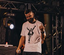 Vitor Pirralho propõe reflexão sobre a cultura da pressa em novo álbum