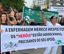 Profissionais da enfermagem fazem manifestação em defesa do piso salarial da categoria