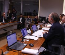 Senadores cobram transparência sobre socorro bilionário ao BRB