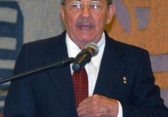 Cuba elege 1º presidente após 60 anos de governo dos irmãos Castro