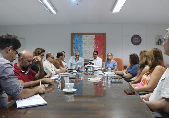 Reitor suspende calendário acadêmico em todos os campi e unidades da Ufal