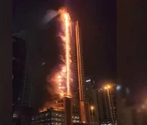 Incêndio atinge arranha-céu próximo do prédio mais alto do mundo, em Dubai