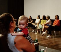 Ninho Cineclube promove primeira sessão de cinema para famílias com bebês em Maceió