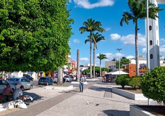 Moradores de Arapiraca festejam vitória de Luciano Barbosa no TRE