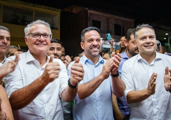 Paulo e Renan conseguem novas adesões de prefeitos de ‘oposição’