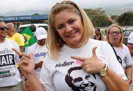 Mãe de Renan Bolsonaro assume ser a dona de mansão de R$ 3 milhões; entenda
