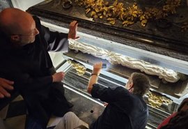 Corpo de santa morta há 442 anos continua em bom estado de conservação