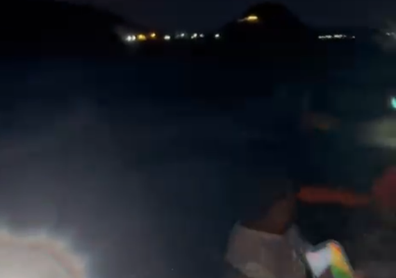 VÍDEO: Lancha afunda e deixa mais de 20 passageiros à deriva em Pão de Açúcar