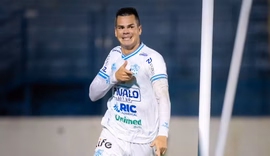 CSA negocia com artilheiro do Marília