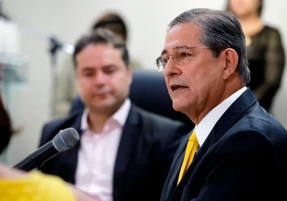 Em entrevista, Regis afirma: 'Quis fazer da federação uma espécie de Big Brother'