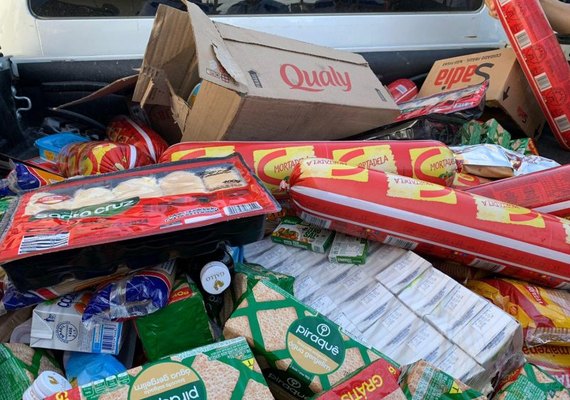 Vigilância Sanitária apreende 900 kg de alimentos impróprios para consumo