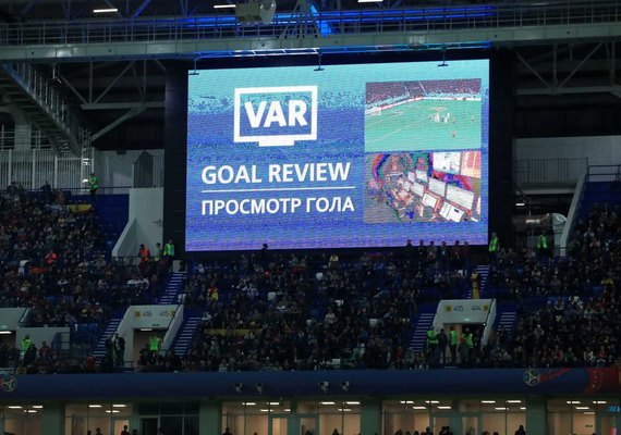 Uso do VAR é o marco de uma nova era no futebol, diz Fifa