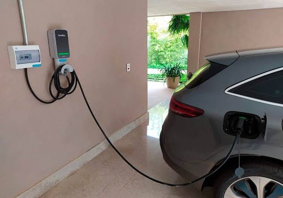 Carro elétrico, você ainda vai ter um: com “incentivo” preço cai mais de R$ 4 mil em AL