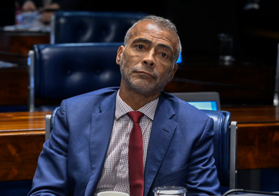 Romário deixa PL e declara apoio a Eduardo Paes na disputa pelo governo
