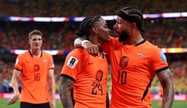 Holanda atropela Suécia e assume liderança do grupo F