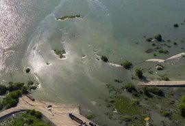 Cratera aberta por colapso comporta volume de 11 piscinas olímpicas