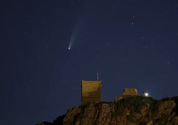 Chuva de meteoros Orionídeas poderá ser vista em todo o país nesta semana