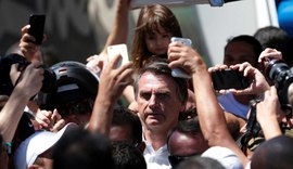 Bolsonaro faz aceno ao Nordeste e lamenta prisão de Lula