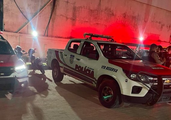 Denúncia de vizinho leva à prisão de homem por agressão na capital